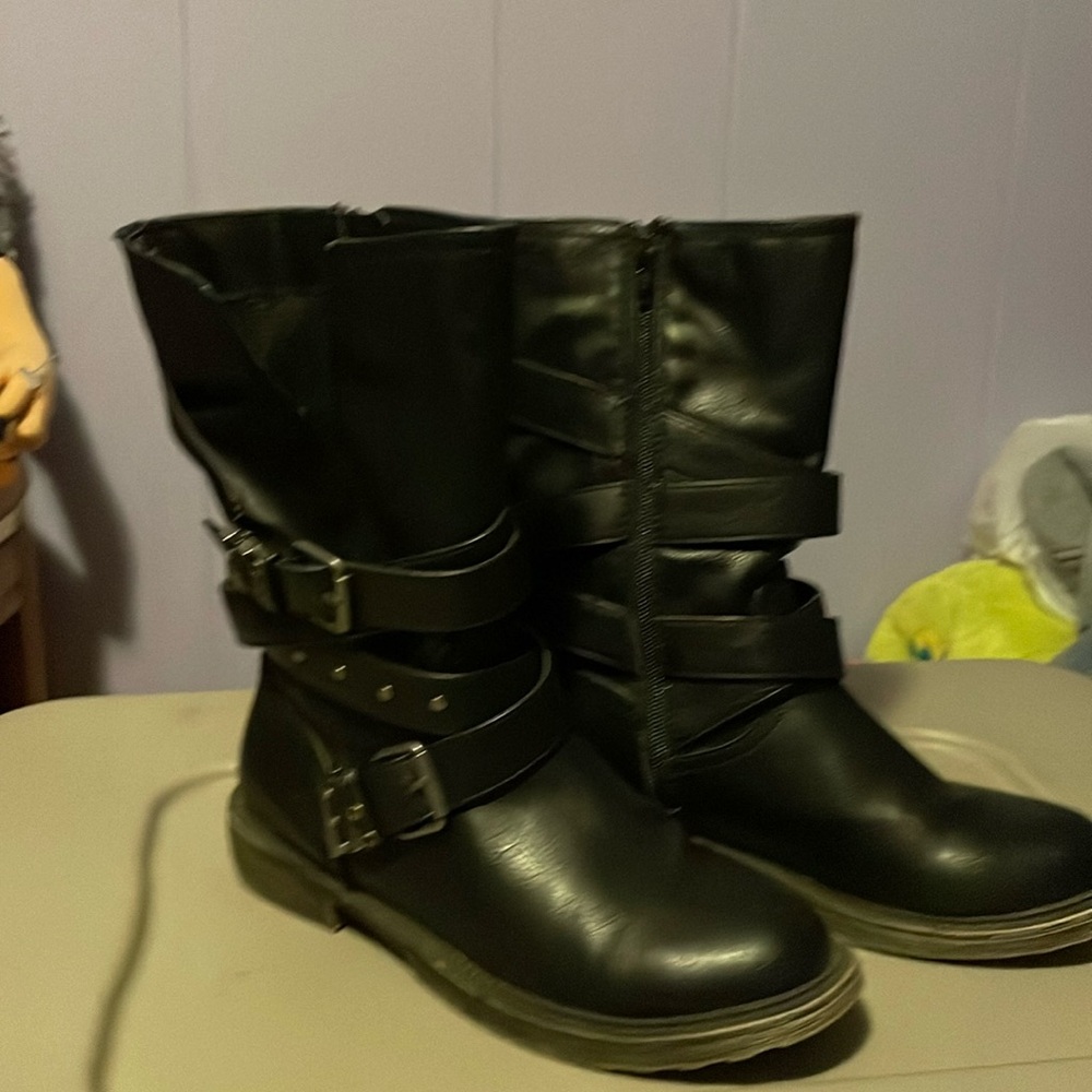 Women’s boots